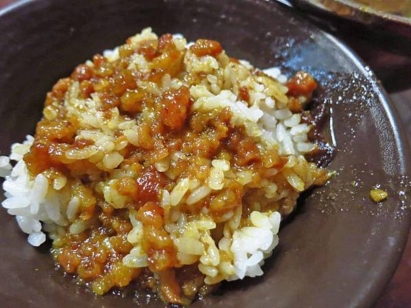 咖哩肉燥飯
